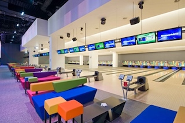 Sky BOWLING within Arena centre, Zagreb